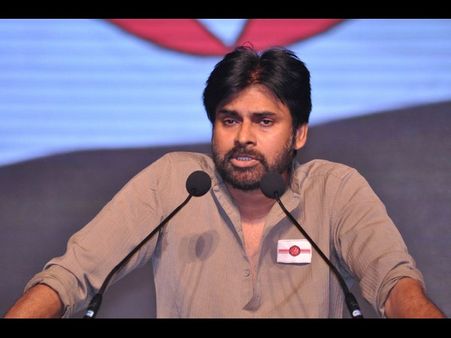సీట్లు వద్దు: పవన్ టార్గెట్ 2019, టిడిపికి ప్రచారం