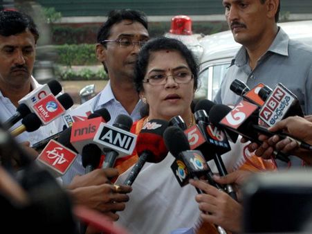 సీమాంధ్రలో కాంగ్రెస్ పరిస్థితిపై కిల్లి, కీలక నేతలు: హరీష్