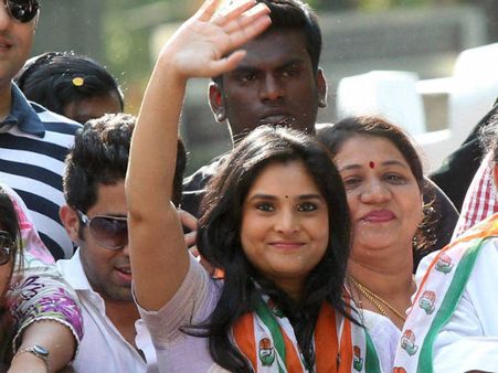 రూమర్ కాదు!: రాహుల్‌గాంధీతో నటించిన రమ్య