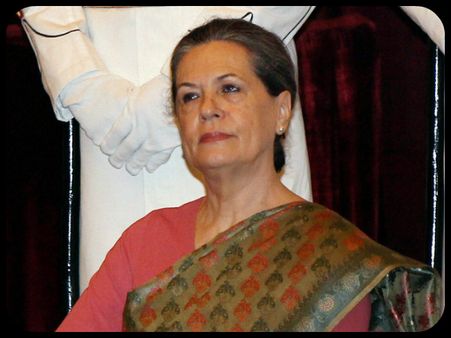 తెరాసతో పొత్తు: సోనియా జోక్యం, ఢిల్లీకి కెకె