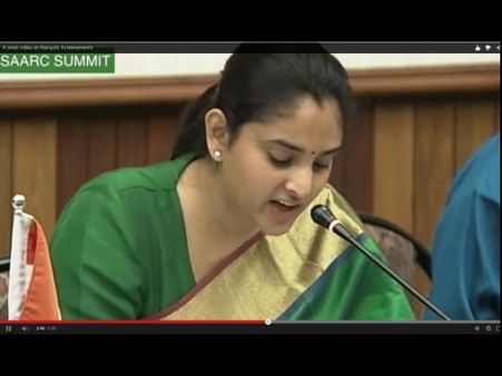 నేనేం చేశానంటే..: రమ్య వీడియో సందేశం (పిక్చర్స్)