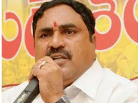 కెటిఆర్‌కు ఆ పేరెందుకు: కెసిఆర్‌ను ఏకిపారేసిన ఎర్రబెల్లి