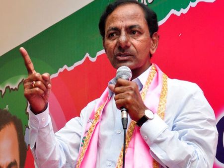 తెరాసలో పోటీ: చిరు నేతపై కెసిఆర్‌కు మజ్లిస్ షాక్