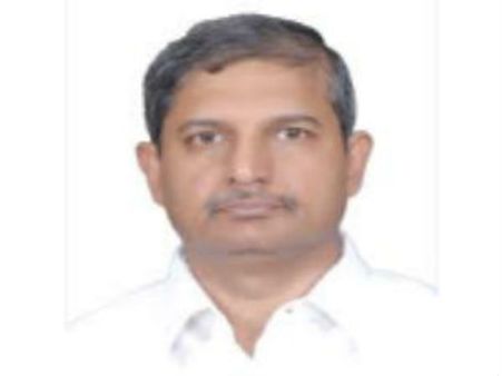 వేములవాడ: ముక్కోణపు పోటీలో రమేష్ బాబు