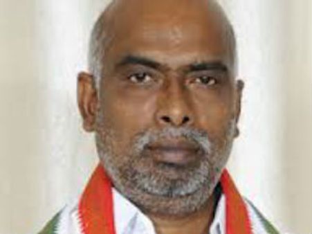 టిక్కెట్‌పై బాధలేదు: డొక్కా, షర్మిల వద్దన్నారు: వాసిరెడ్డి