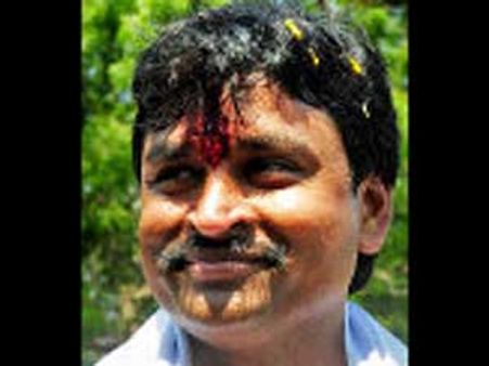 టిక్కెటిచ్చినా బిజెపిలోకి వెల్లంపల్లి, చిరుకు చెప్పకుండానే