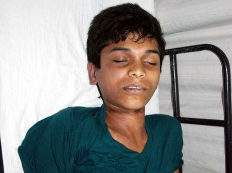  పిక్చర్: విద్యార్థి ఆత్మహత్య, నో సూసైడ్ నోట్
