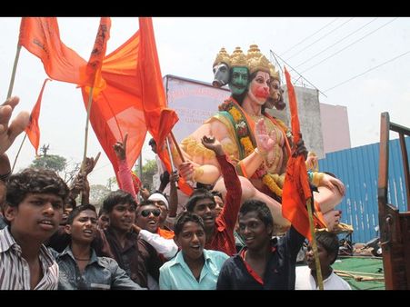 హనుమాన్ జయంతి: శోభాయాత్ర ధూంధాం (పిక్చర్స్)