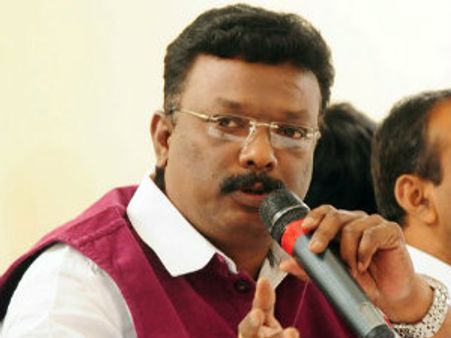 అసమర్థుడివి: కెసిఆర్‌ను ఏకేసిన శ్రవణ్, పొత్తుపై ప్రకాశ్