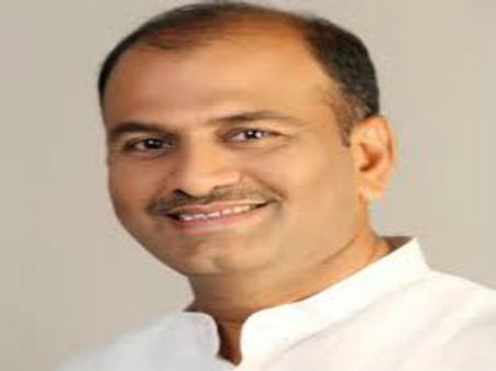 ఓడిపోయా: పోటీ నుంచి తప్పుకున్న కృష్ణంరాజు