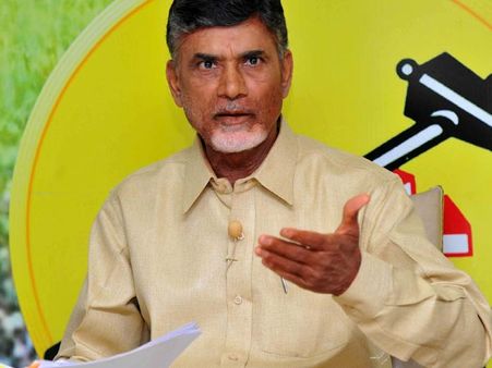 బాబుకి షాక్, కుప్పం బరిలో బిజెపి!: 3 చోట్ల టిడిపి షాక్
