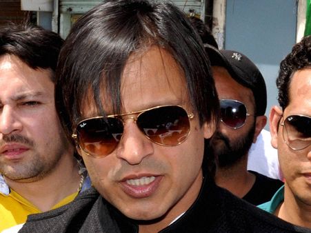 బాలీవుడ్లో మో'ఢీ':వివేక్ఒబెరాయ్, మాధుర్ కౌంటర్