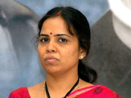 కారు ప్రమాదం: అపస్మారక స్థితిలో శోభానాగిరెడ్డి