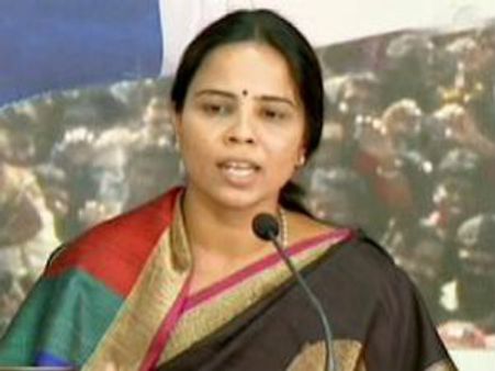 శోభా ఆరోగ్యంపై హెల్త్ బులెటిన్, పార్టీ వేరైనా: నన్నపనేని