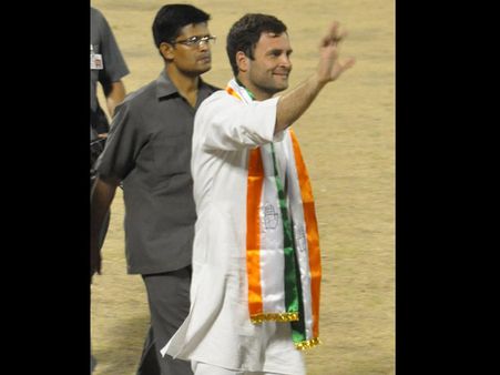 గీతకు జగన్ చిక్కు: రాహుల్ మహిళా సిఎంలు వీళ్లే