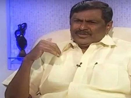 జగన్ సాక్షి మీడియాపై ఈసికి మండవ ఫిర్యాదు