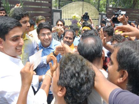 ఫలితాలు, తెలంగాణపై నారా లోకేష్, రోజా భావోద్వేగం