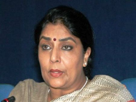 సోనియాని నమ్మించారు: రేణుక ఫైర్, జగన్ జైలుకే: జెసి