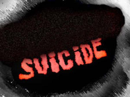 దంపతులు ఆత్మహత్య: విశాఖలో బాంబు కలకలం