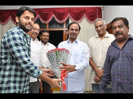 కెసిఆర్‌తో టీ హీరో నితిన్ భేటీ, జయకృష్ణ (పిక్చర్స్)