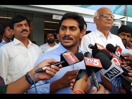  ఘాటుగానే: జగన్‌నే తప్పు పట్టిన కాంగ్రెస్, టిడిపి