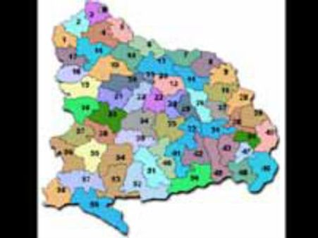 బస్సు బోల్తా, ఒకరి మృతి: భవనం కూలి 9 మంది