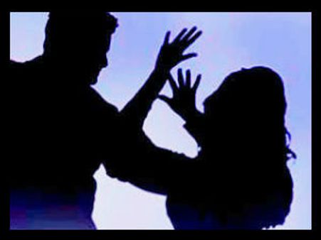 మెడికో పైన అత్యాచారయత్నం, రెండో పెళ్లి చేసుకోబోతూ