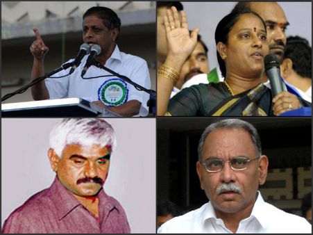 జగన్ చెప్పిందే వినాలా, శక్తి లేదా?: దూరమైన కీ లీడర్స్