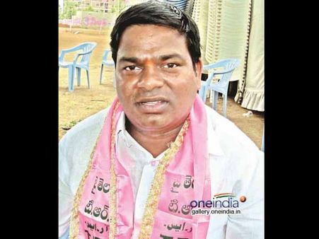 ఫేస్‌బుక్‌లో టిఆర్ఎస్ ఎమ్మెల్యేపై అభ్యంతరకర వ్యాఖ్యలు