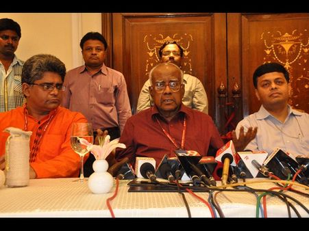  ఆకాశహర్మ్యాలతో: సూపర్ రాజధాని కష్టమైనా...