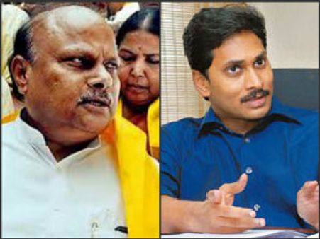 టిడిపి మేనిఫెస్టోలా: జగన్, యనమల కౌంటర్