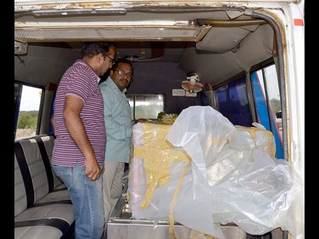 బియాస్ ట్రాజెడీ: వారి కన్నీరు గడ్డ కట్టి... (పిక్చర్స్)