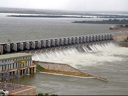 కృష్ణా జలాల వివాదం: ఇటూ అటూ భేటీలు