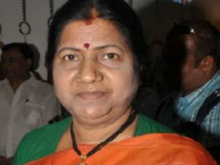  రోడ్డు ప్రమాదం: నన్నపనేని అల్లుడికి తీవ్ర గాయాలు