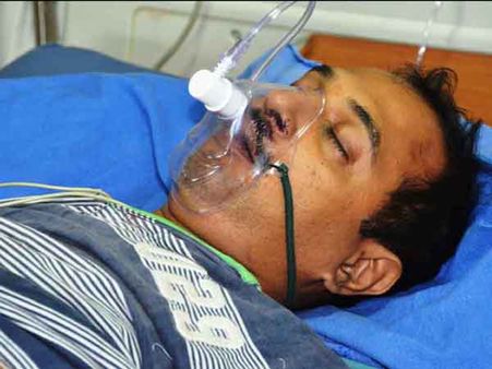 జగన్‌పార్టీ నేత సుధ భర్తకు గాయాలు, ప్రమాదం(ఫోటో)