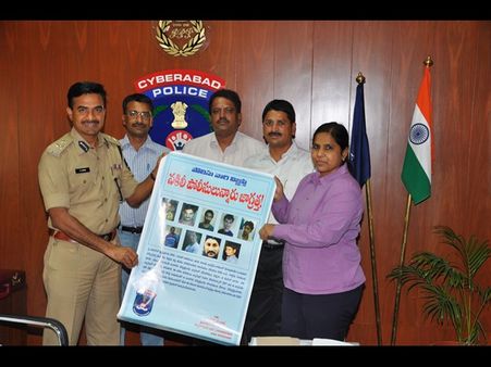 సైబరాబాద్‌లో కామ్‌స్టాట్, న్యూయార్క్ తరహా (పిక్చర్స్)