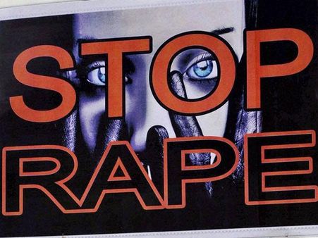 ఎంపిటిసిపై అత్యాచారయత్నం: మూగ బాలికపై రేప్