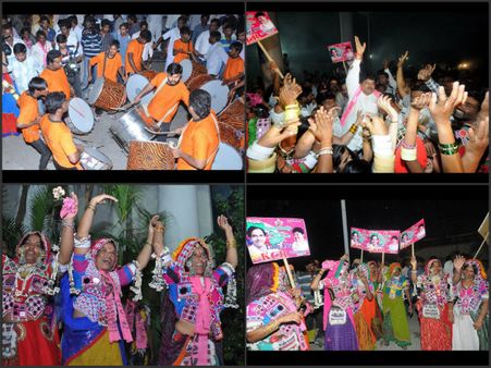 వారితో డ్యాన్స్ చేయించి, కేసీఆర్ నవ్వేశారు(పిక్చర్స్)