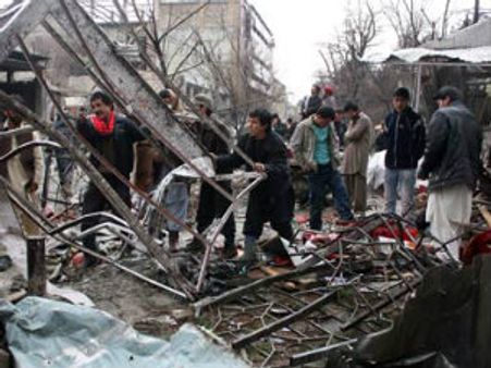 ఆత్మాహుతి దాడి: ఆప్ఘన్ ప్రెసిడెంట్ కర్జాయ్ కజిన్ మృతి