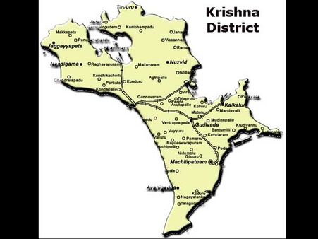 క్లాసుకు రాలేదని బాత్‌రూంలో విద్యార్థినుల నిర్బంధం