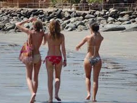 ప్రత్యేక బీచ్, ఎంట్రీ ఫీజు: గర్ల్స్ బికినీలపై కొత్త ప్రతిపాదన