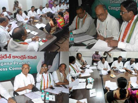 డిగ్గీ ముందే.. కుర్చీ విసిరేసి వెళ్లిన విహెచ్ (పిక్చర్స్)