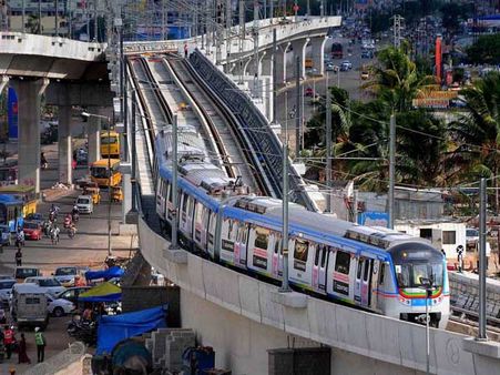 సోలార్ పవర్‌తో హైద్రాబాద్ మెట్రో, పైకప్పులలో..