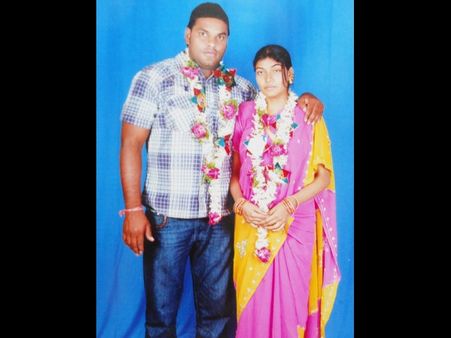 బ్లూఫిల్మ్స్ నిర్వాకం: శాడిస్టు భర్త చేతిలో భార్య (పిక్చర్స్)
