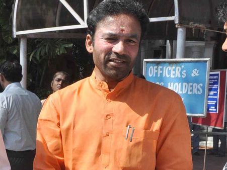 ప్రజలు కావాలా..రజాకార్లా?: కెసిఆర్‌కు కిషన్, కోటపైనా..