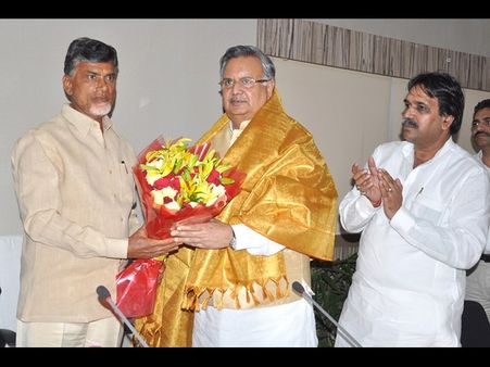 కార్యశీలి: రమణ్, చూశా... అద్భుతం: బాబు (పిక్చర్స్)