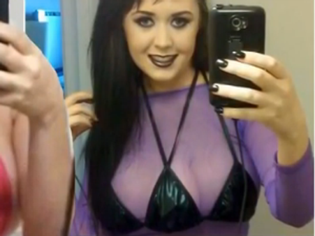 మగవారి కోసం: 2 వక్షోజాల మధ్య మూడోది(వీడియో)