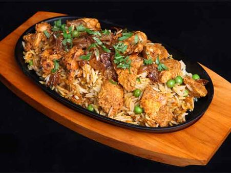 పార్లమెంట్ క్యాంటీన్లో హైదరాబాద్ బిర్యానీ! శిక్షణ