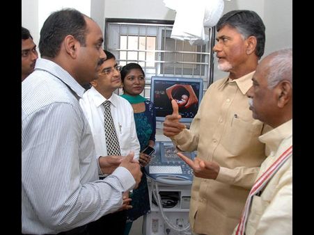హైదరాబాదులో చంద్రబాబు చేతుల మీదుగా..(పిక్చర్స్)