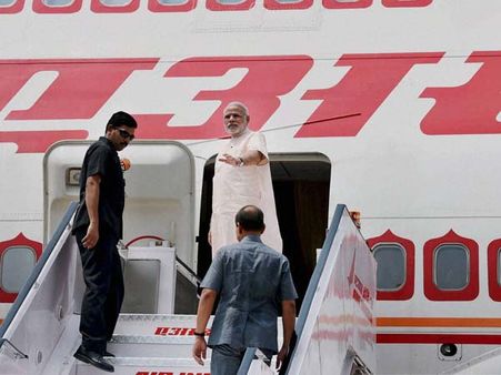 విమానంలో కలకలంపై విచారణ: మోడీ స్టాండ్‌బై కాదని..